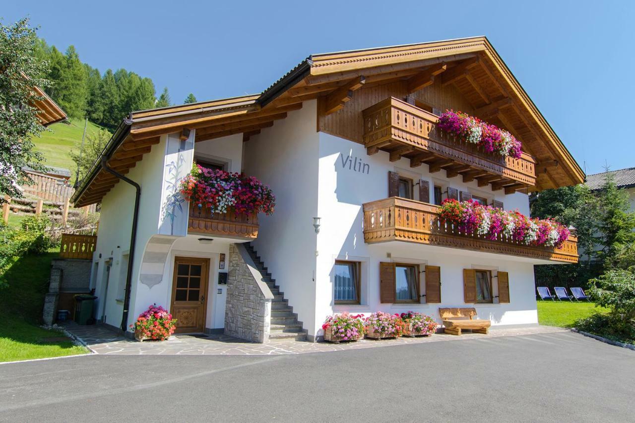 Appartamenti Vilin San Cassiano  Buitenkant foto