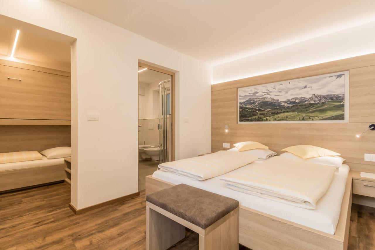Appartamenti Vilin San Cassiano  Buitenkant foto